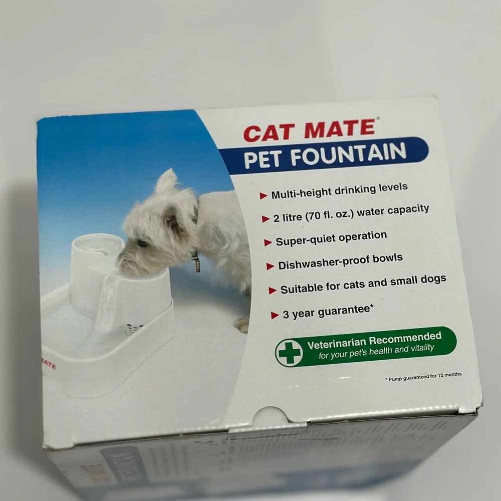 ITEM IS NOT AVAILABLE!! Cat Mate White Pet Fountain. Cats & small dogs.